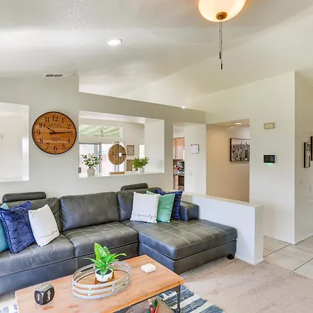 Victorville Home With Large Yard And Charcoal Grill! Exterior photo