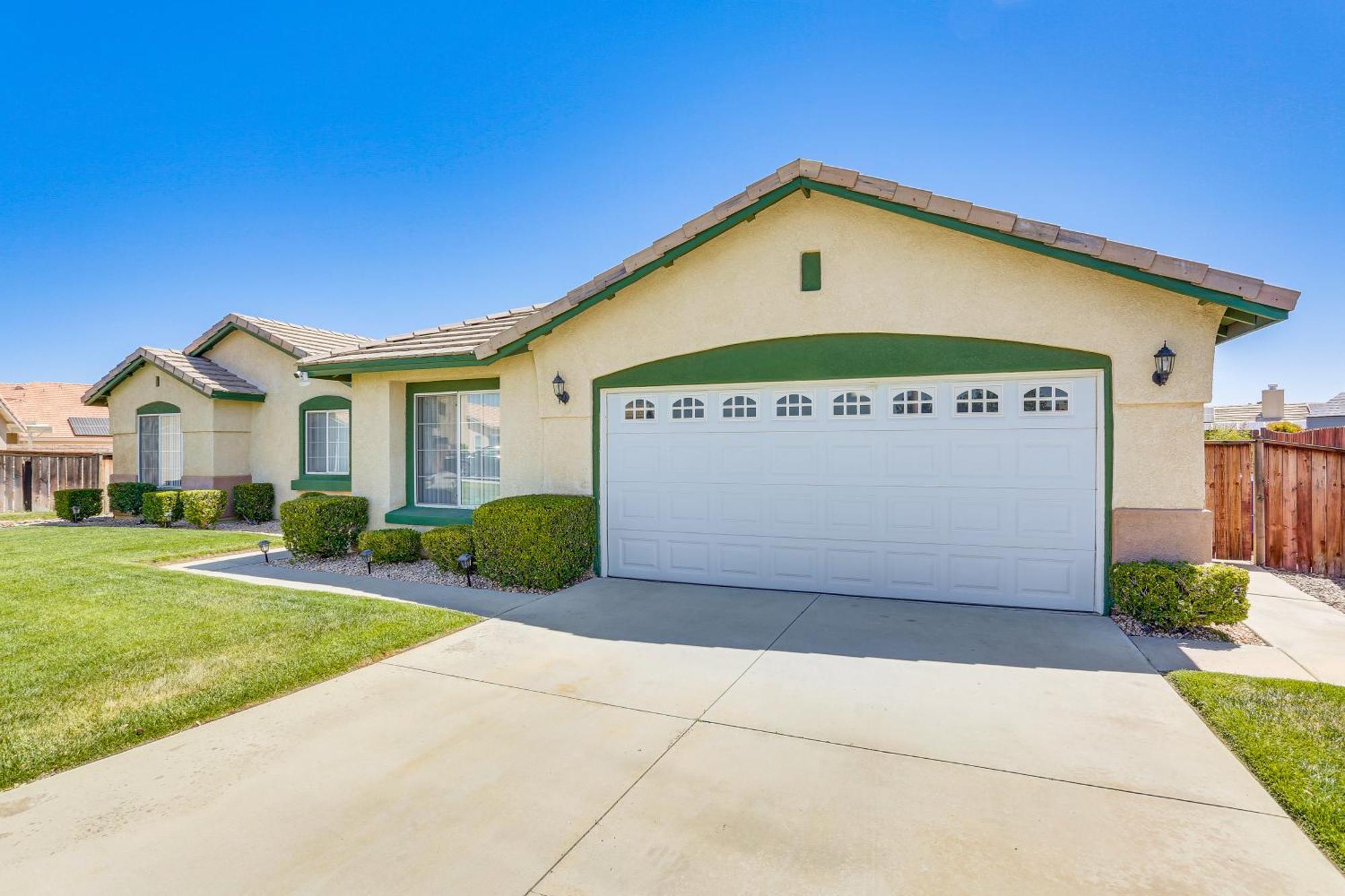 Holiday home With Large Yard And Charcoal Grill! *
