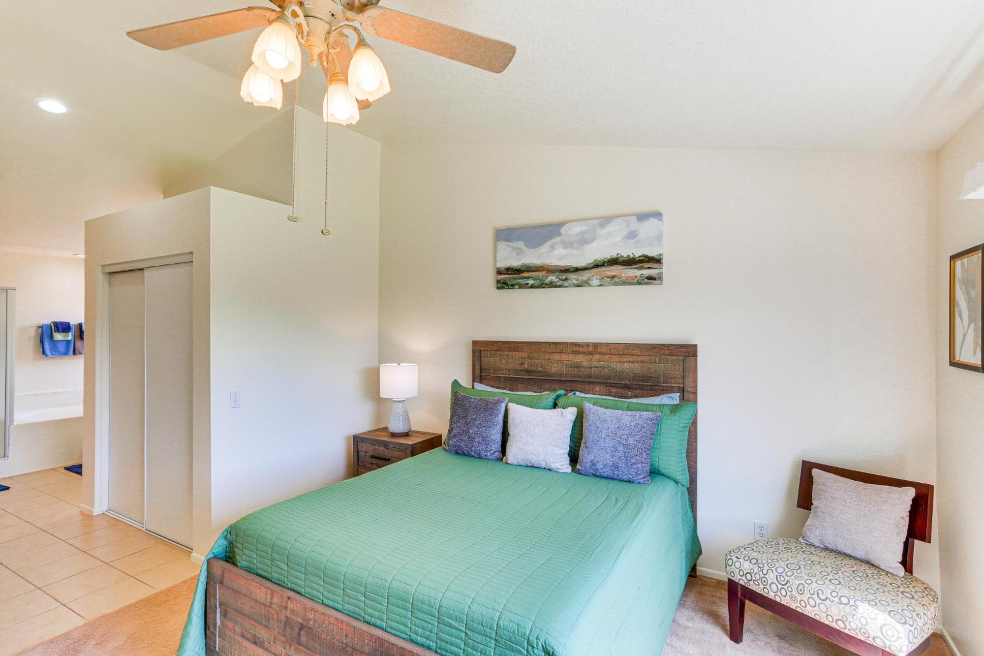 With Large Yard And Charcoal Grill! Holiday home Victorville